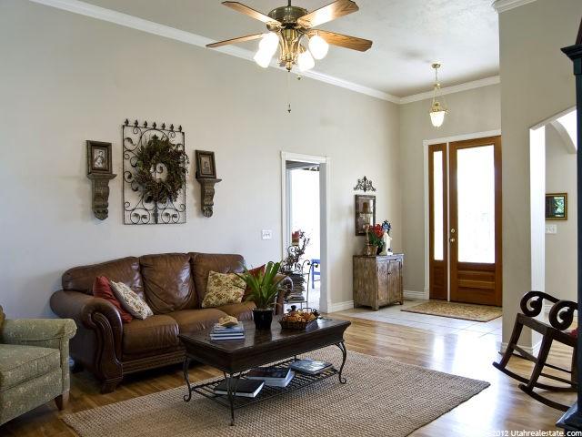 1011 S 750 E, Kaysville, UT 84037 — photo 2