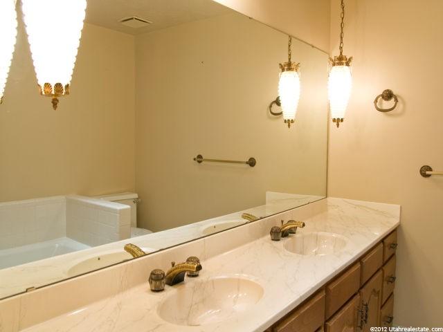 1476 E Tameron Dr, Sandy, UT 84092 — photo 12