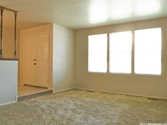 1476 E Tameron Dr, Sandy, UT 84092 — photo 3