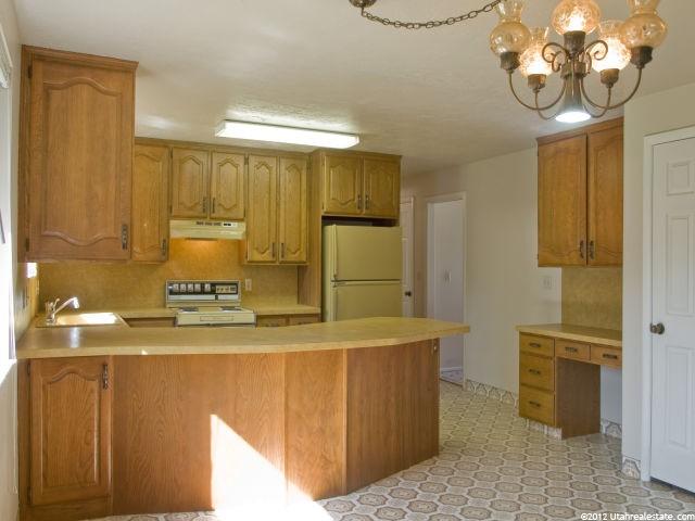 1476 E Tameron Dr, Sandy, UT 84092 — photo 5