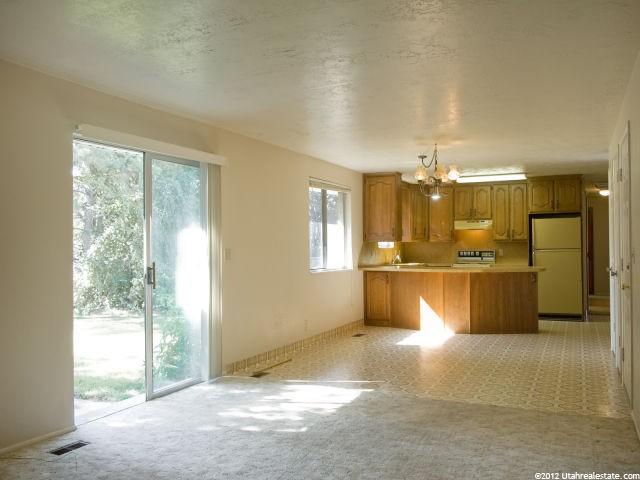 1476 E Tameron Dr, Sandy, UT 84092 — photo 6