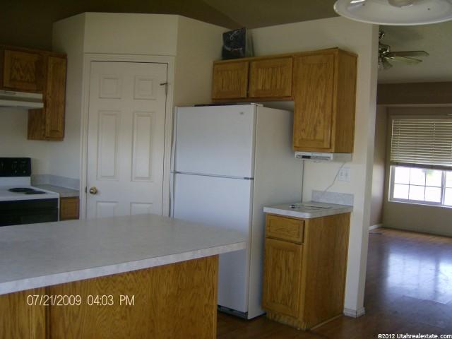 1641 N 810 W, Clinton, UT 84015 — photo 4