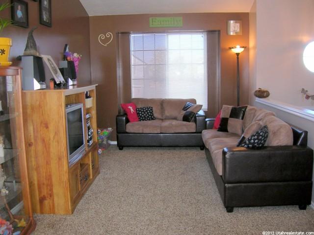 5334 S 2690 W, Roy, UT 84067 — photo 11