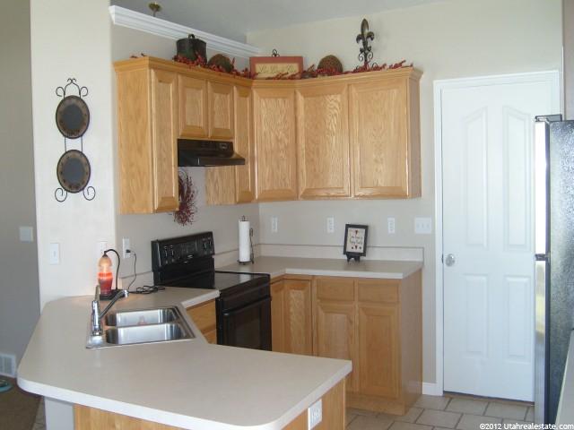 339 N Homestead Ct W, Providence, UT 84332 — photo 4