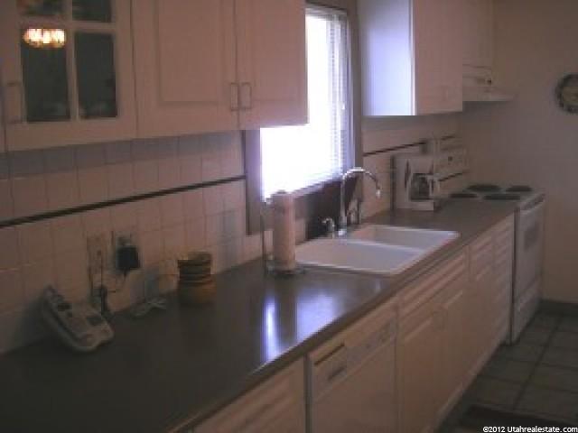 8931 S 40 E, Sandy, UT 84070 — photo 2