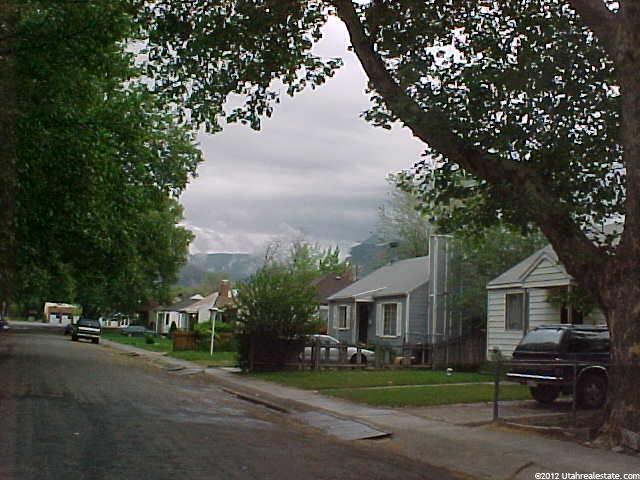 129 Ray St, Ogden, UT 84404 — photo 2