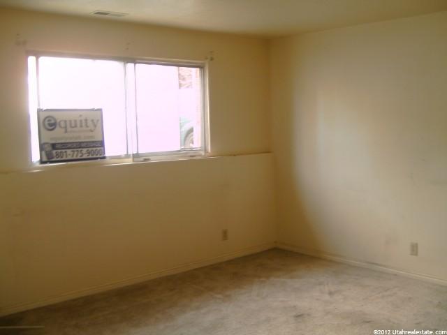 111 E Center St N #10B, Clearfield, UT 84015 — photo 2