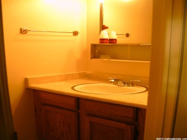 111 E Center St N #10B, Clearfield, UT 84015 — photo 5