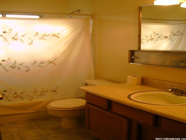 111 E Center St N #10B, Clearfield, UT 84015 — photo 9