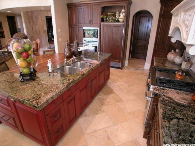 41 E Lone Hollow Dr, Sandy, UT 84092 — photo 4