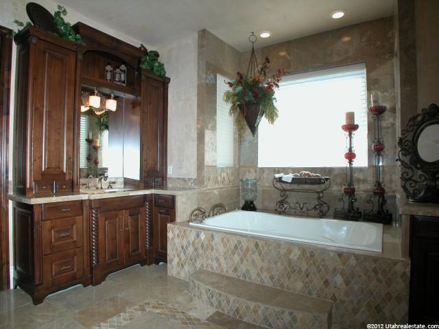 41 E Lone Hollow Dr, Sandy, UT 84092 — photo 7
