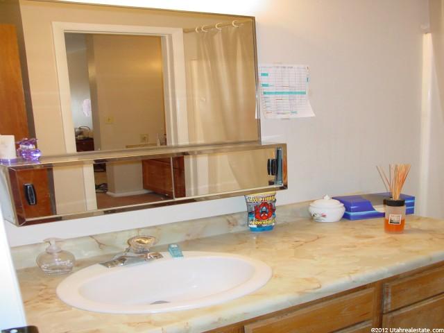372 E 2700 N, North Logan, UT 84341 — photo 10