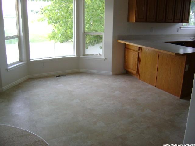 3033 Gleneagles Dr, Syracuse, UT 84075 — photo 5