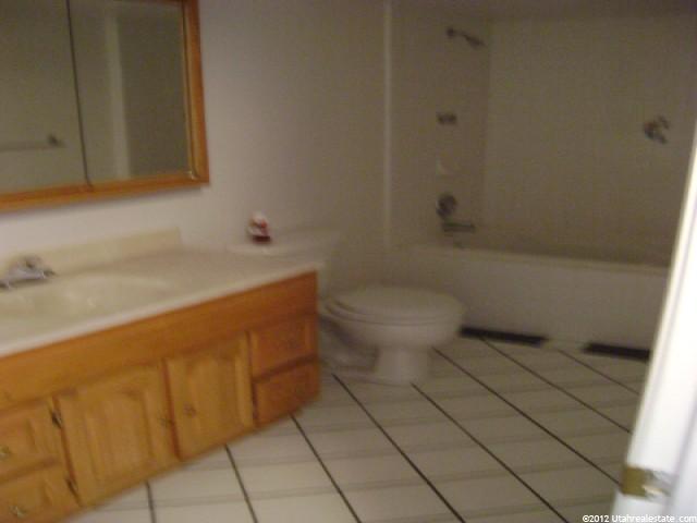 3033 Gleneagles Dr, Syracuse, UT 84075 — photo 8