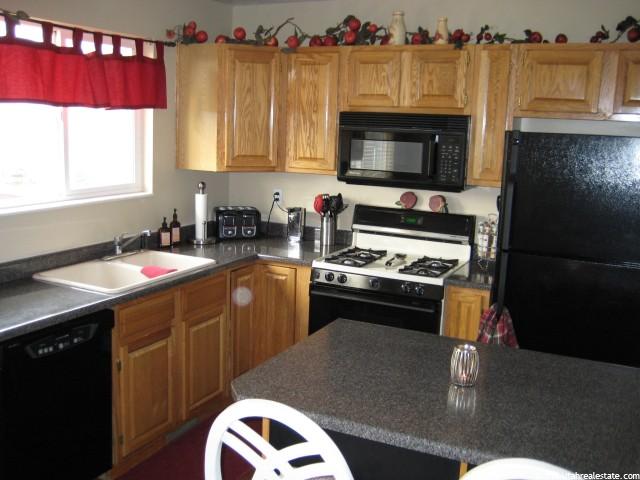 2493 W 1850 N, Clinton, UT 84015 — photo 3