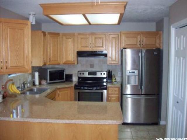 8832 Altair Dr, Sandy, UT 84093 — photo 2