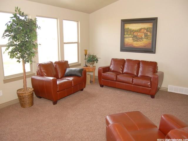 2594 W 2825 N, Farr West, UT 84404 — photo 2
