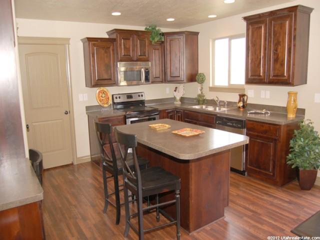 2594 W 2825 N, Farr West, UT 84404 — photo 3