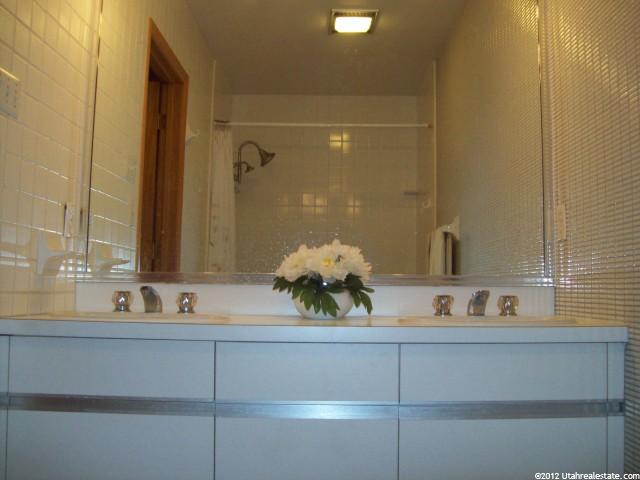 2792 E 6425 S, Uintah, UT 84403 — photo 12