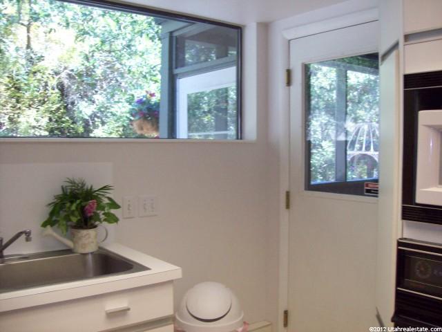 2792 E 6425 S, Uintah, UT 84403 — photo 7
