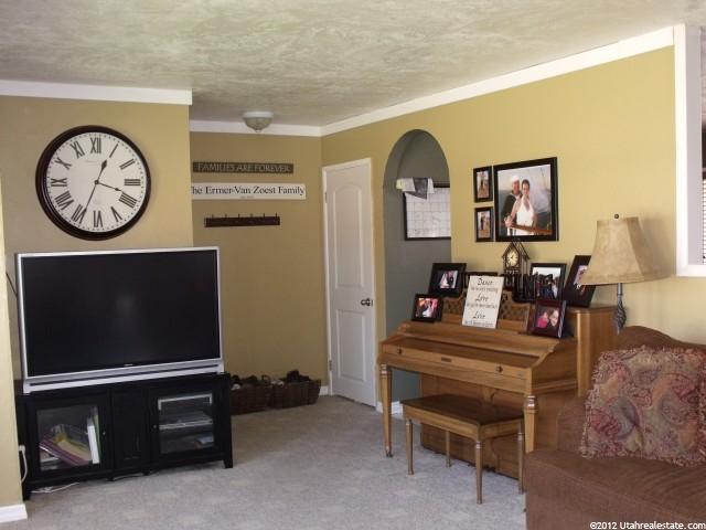 4607 S 475 W, Washington Terrace, UT 84405 — photo 2