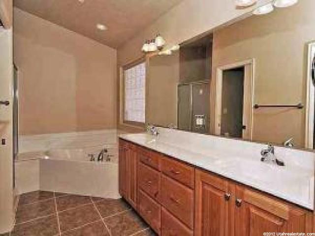 829 W Hampton Rd, St. George, UT 84770 — photo 6