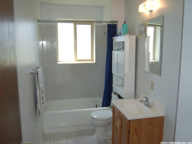 2275 N 650 W, Harrisville, UT 84414 — photo 8