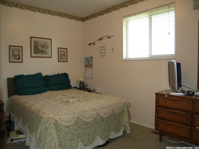 2275 N 650 W, Harrisville, UT 84414 — photo 10