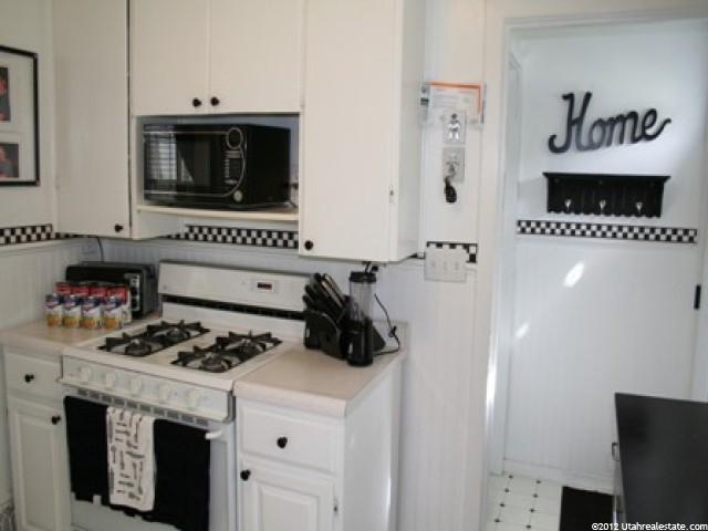207 E 100 N, Kaysville, UT 84037 — photo 8