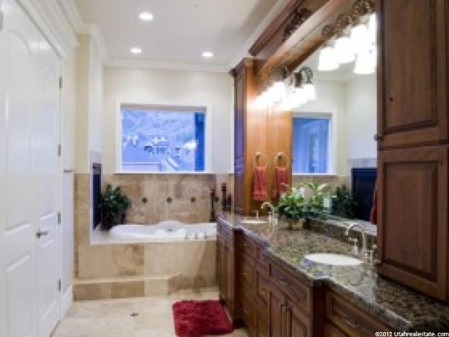4267 Summermeadow Dr, Bountiful, UT 84010 — photo 8