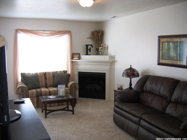 652 W 800 Ct N, Clinton, UT 84015 — photo 4