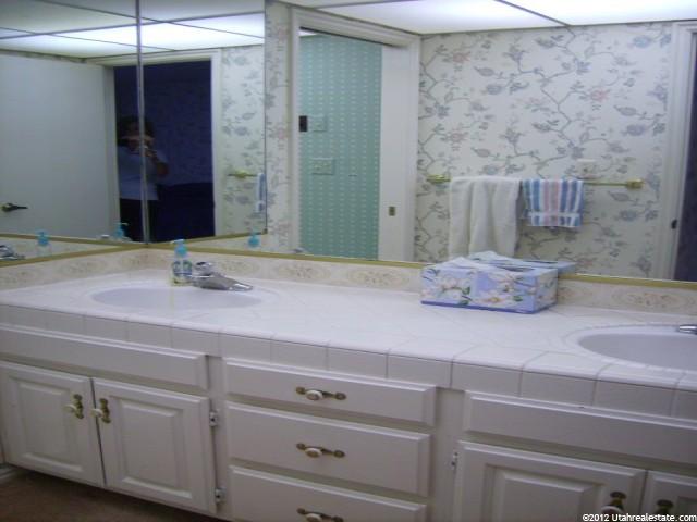 545 S Valley View Dr, St. George, UT 84770 — photo 6