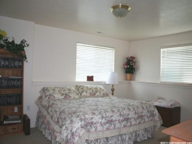 2073 W 2100 S, Syracuse, UT 84075 — photo 9