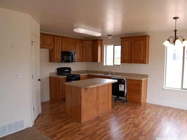 2 Arnold Dr, Layton, UT 84041 — photo 3