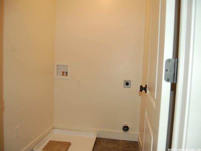 2 Arnold Dr, Layton, UT 84041 — photo 8
