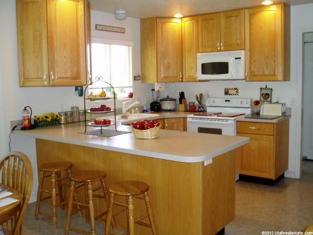 409 W 325 S, Layton, UT 84041 — photo 2