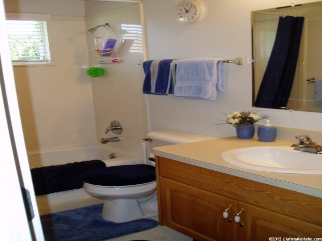 409 W 325 S, Layton, UT 84041 — photo 3