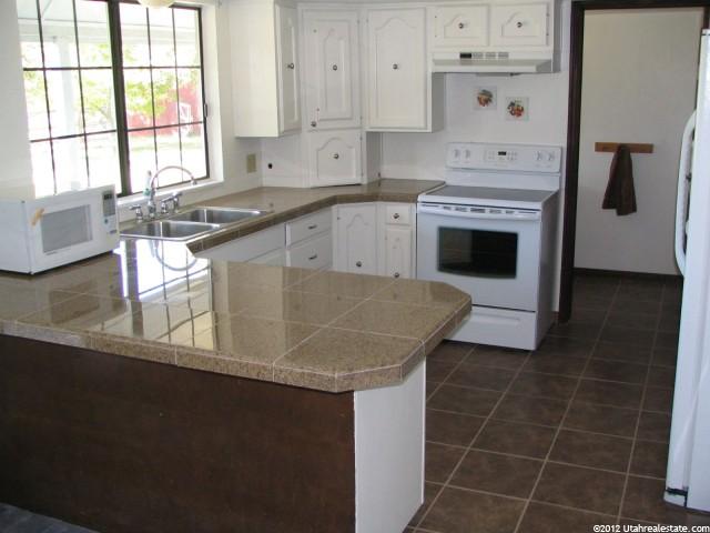 2639 W 2325 S, West Haven, UT 84401 — photo 3