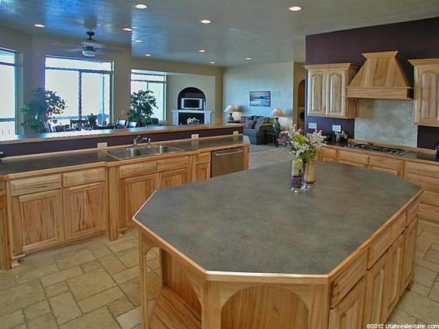 915 E 300 S, Santaquin, UT 84655 — photo 3
