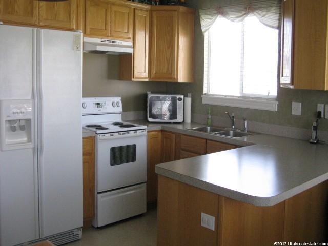 4736 S 4000 W, Roy, UT 84067 — photo 5