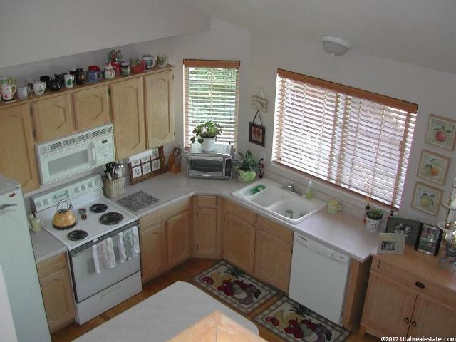 564 Downing St, Midvale, UT 84047 — photo 4