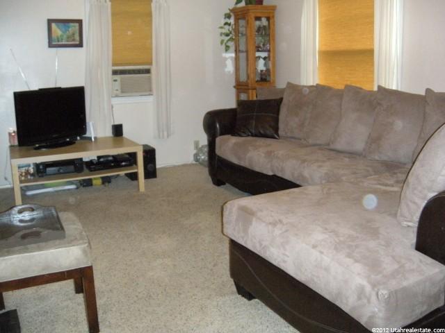 493 S Fort Ln, Layton, UT 84041 — photo 2
