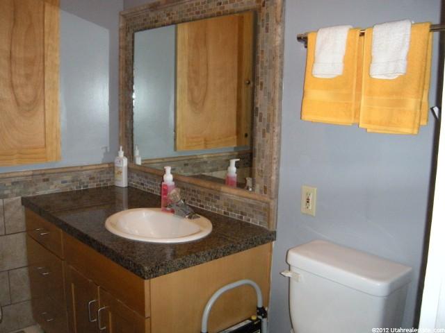 493 S Fort Ln, Layton, UT 84041 — photo 8