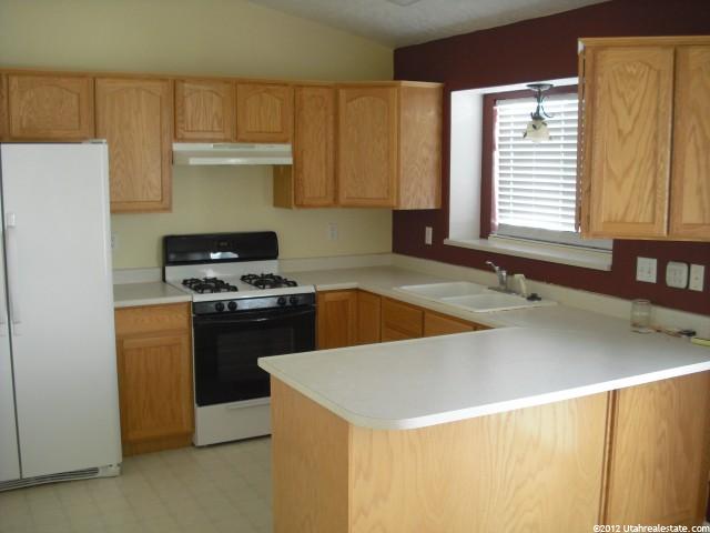 846 W 1520 N, Clinton, UT 84015 — photo 4
