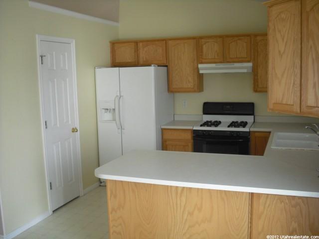 846 W 1520 N, Clinton, UT 84015 — photo 5