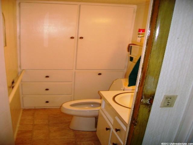 135 S 200 W, Vernal, UT 84078 — photo 8