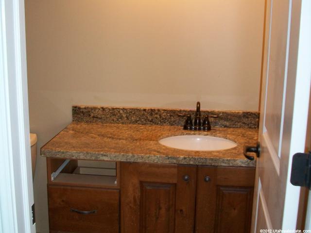 921 W 3150 S, Syracuse, UT 84075 — photo 3