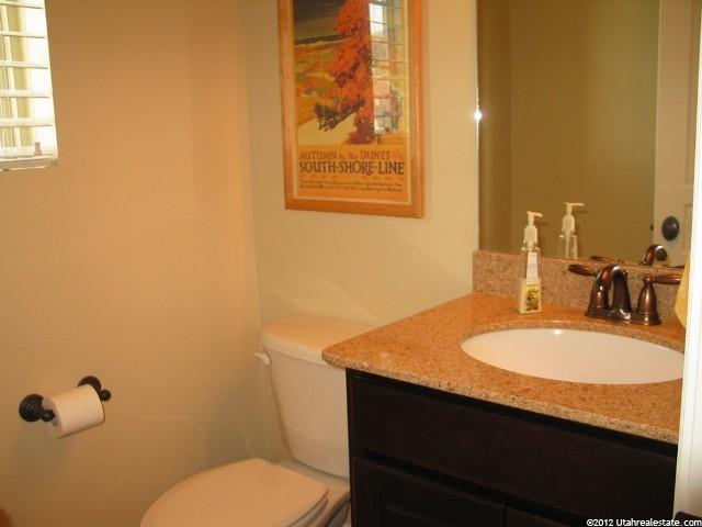 105 N 360 W, Centerville, UT 84014 — photo 5