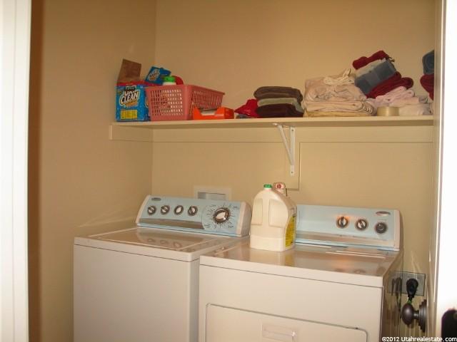 105 N 360 W, Centerville, UT 84014 — photo 9