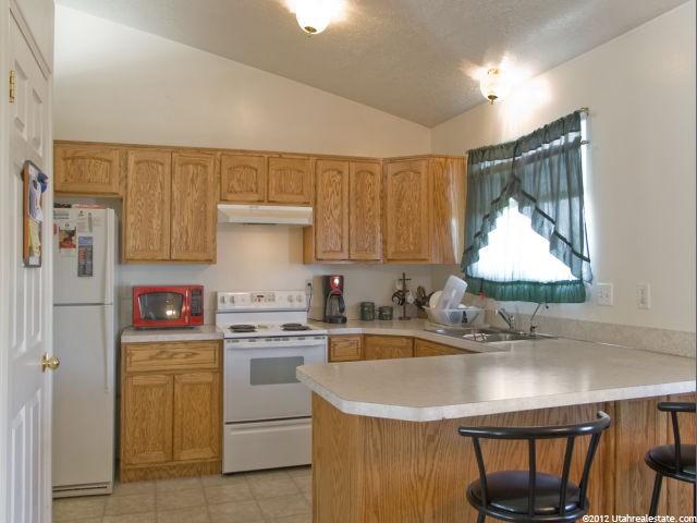 2544 S 200 E, Clearfield, UT 84015 — photo 4